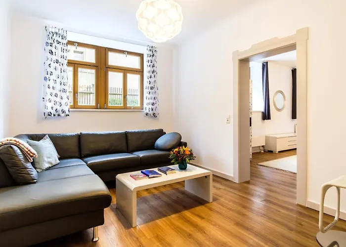 Wunderschoene In Sanierter Villa! Incl Wifi