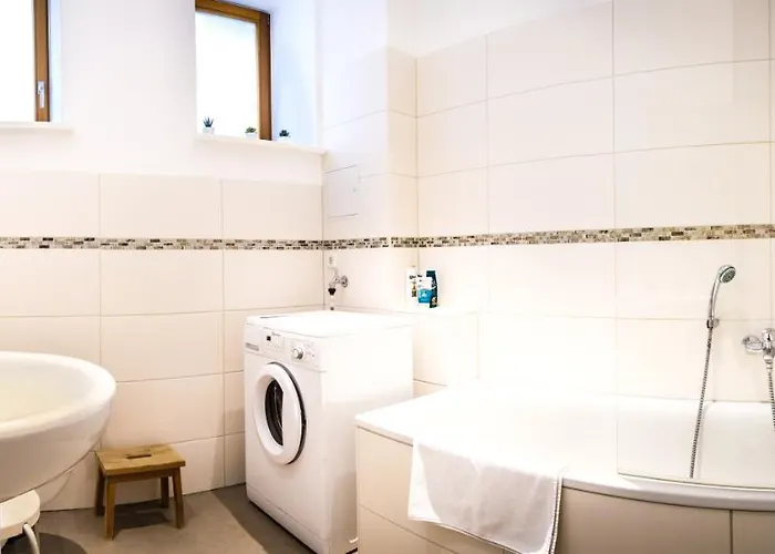 Wunderschoene In Sanierter Villa! Incl Wifi Dresden